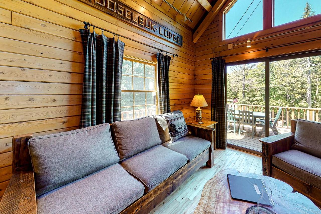 Mooseleuk Lodge The Highlands Екстер'єр фото